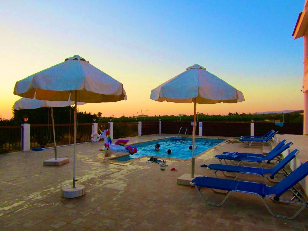 Villa Lambriana بييا المظهر الخارجي الصورة