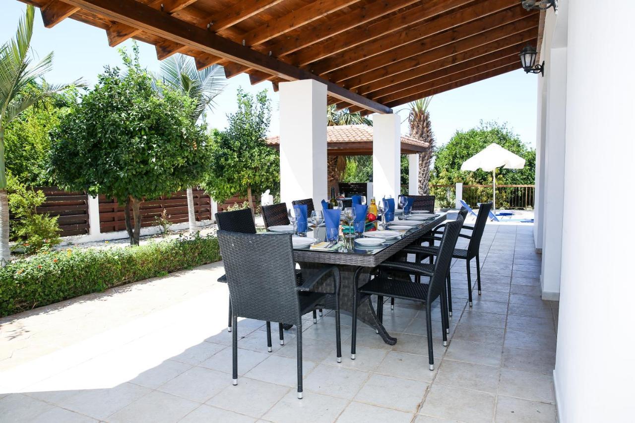 Villa Lambriana بييا المظهر الخارجي الصورة