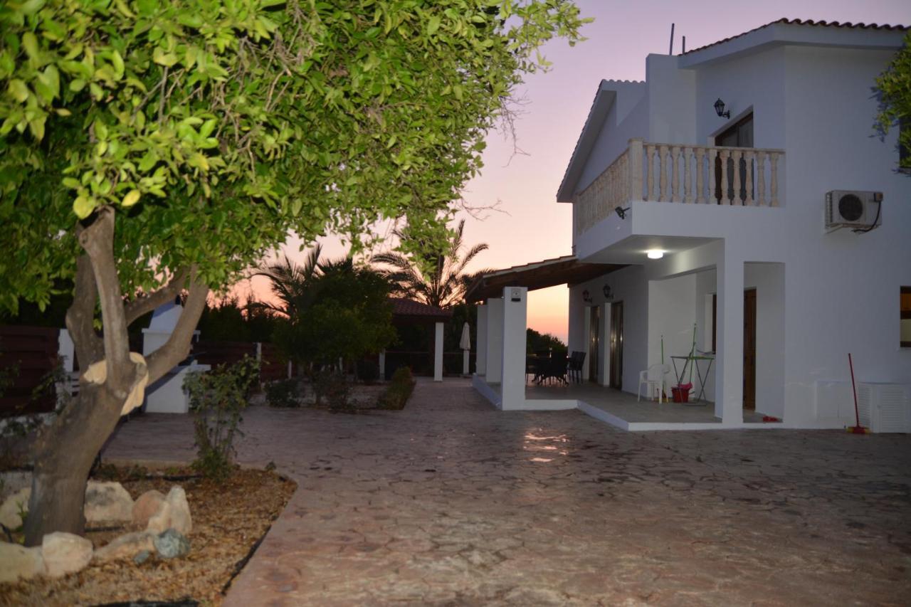 Villa Lambriana بييا المظهر الخارجي الصورة